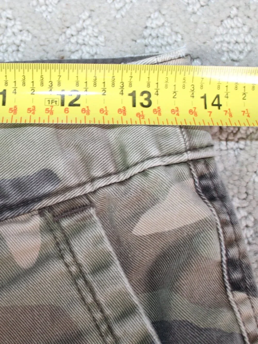 Old Navy Surplus Company Youth Size 14 Green Camo 100% Cotton Cargo Shorts